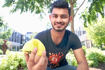 Student’s venture delivers fresh food, comfort
