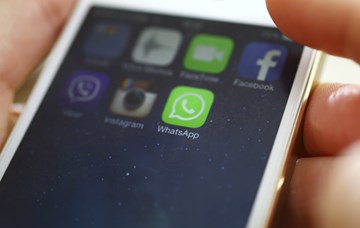 Glenn Rowe | WhatsApp is giving up on BlackBerry