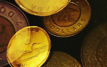 Canadian dollar hits 80 cents U.S. for the first time since 2015