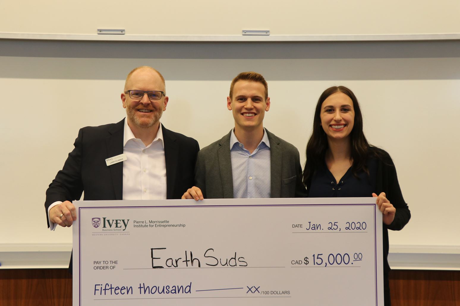 Team EarthSuds wins the HBA Business Plan Competition