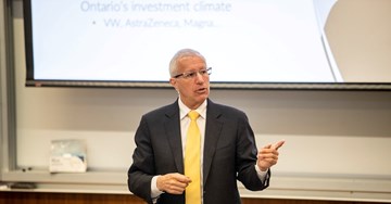 Ontario minister Victor Fedeli visits MBA students and entrepreneurs at Ivey