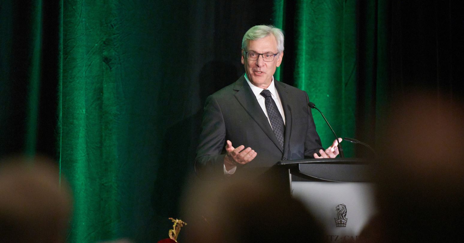 Dave McKay, MBA ’92, LLD ’19, honoured with the Ivey Business Leader Award