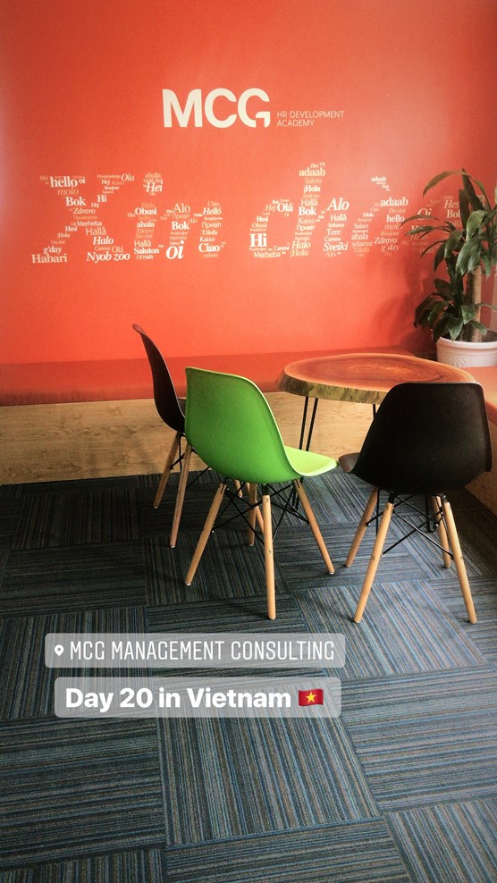 MCG Management Consulting interior office