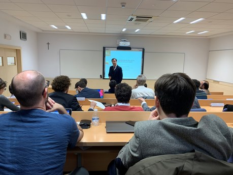 Dr. Athanassakos delivering his value investing lecture

