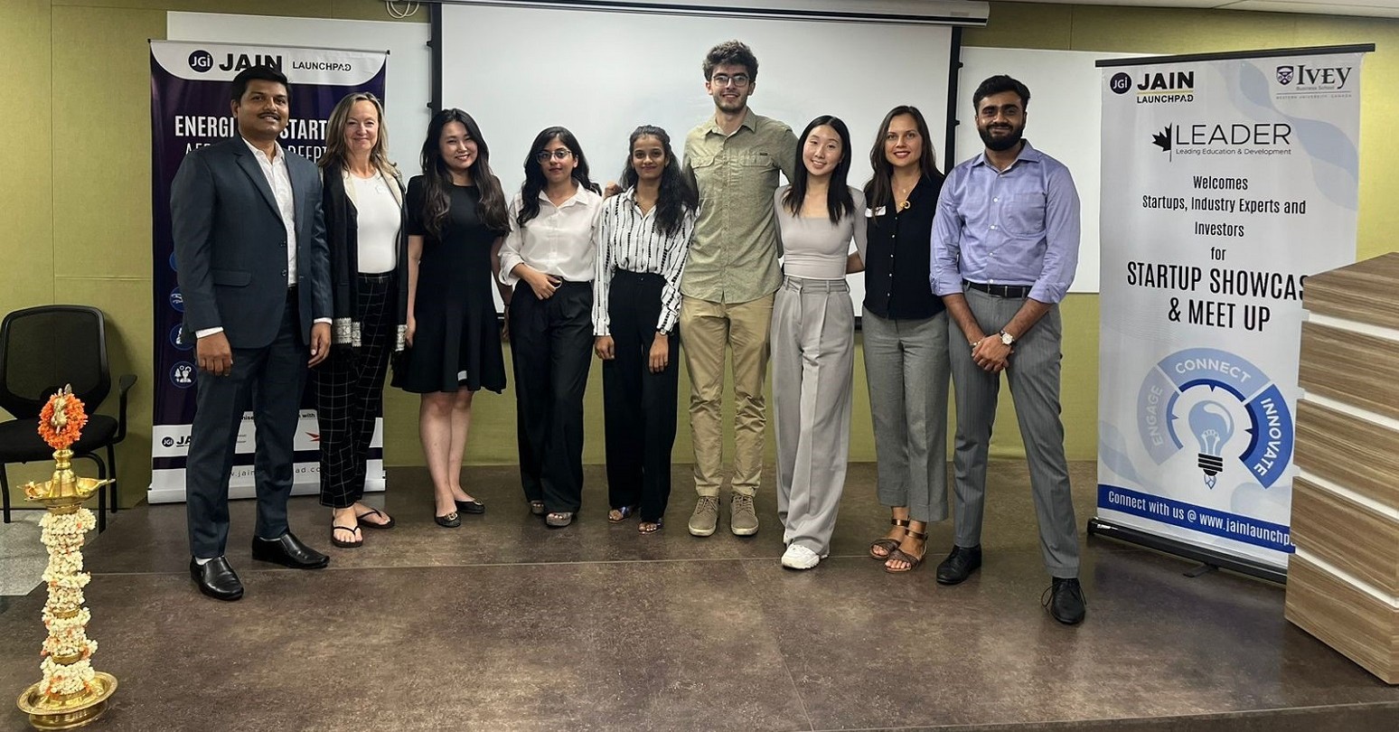 LEADER Team Bangalore On Pitch Day 1548X810