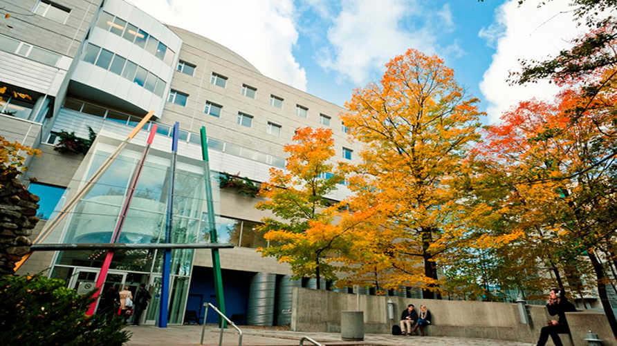 Mario Samano - HEC Montréal