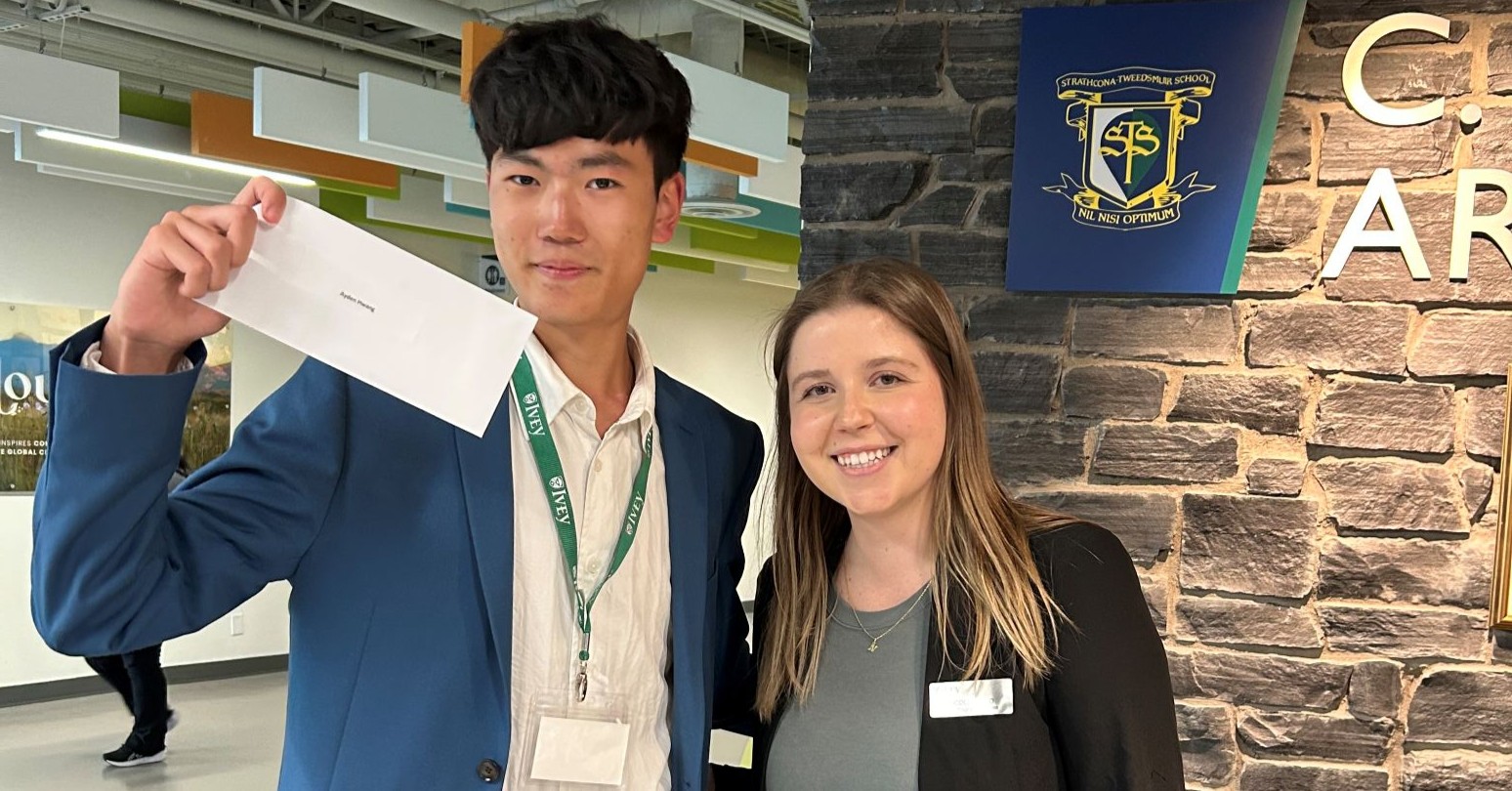 Ayden Hwang And Nicole Jesko