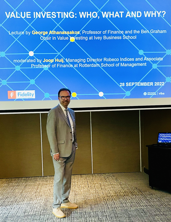 Dr. George Athanassakos presenting at the CFA Society in Amsterdam