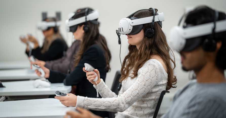 Cases brought to life: How VR is changing the way Ivey students learn to lead
