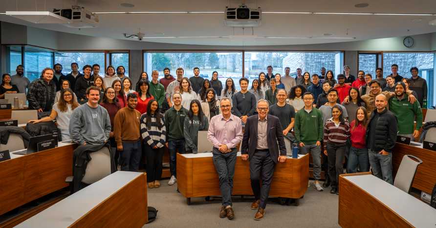 Lessons from the C-suite: Alumni leaders bring strategy to life in new Ivey course