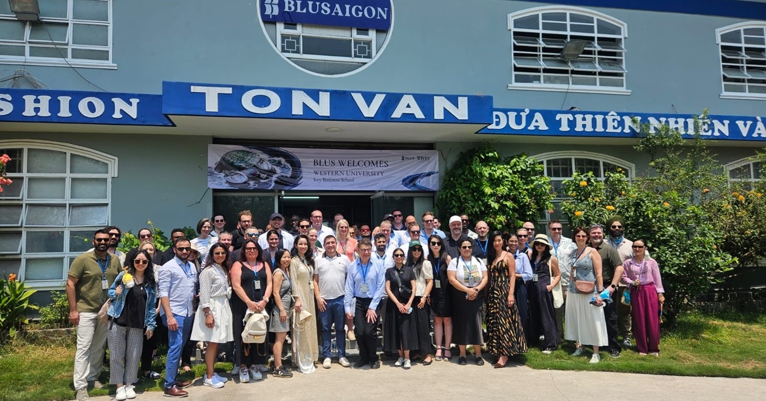 Ivey's EMBA participants in Vietnam