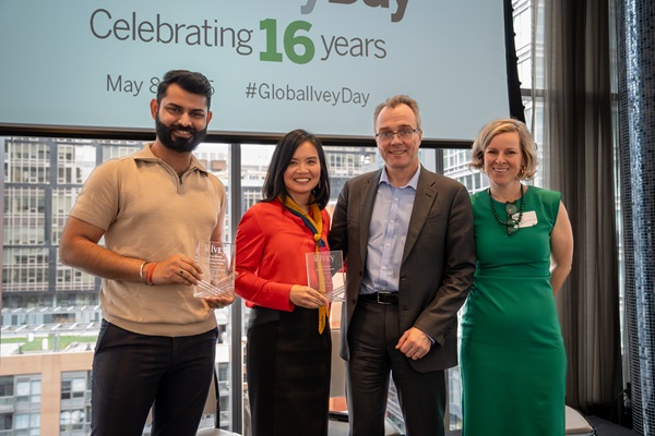 L-r: Divyansh Ojha, Tina Lee, Ivey Dean Julian Birkinshaw, and Lisa Dymond